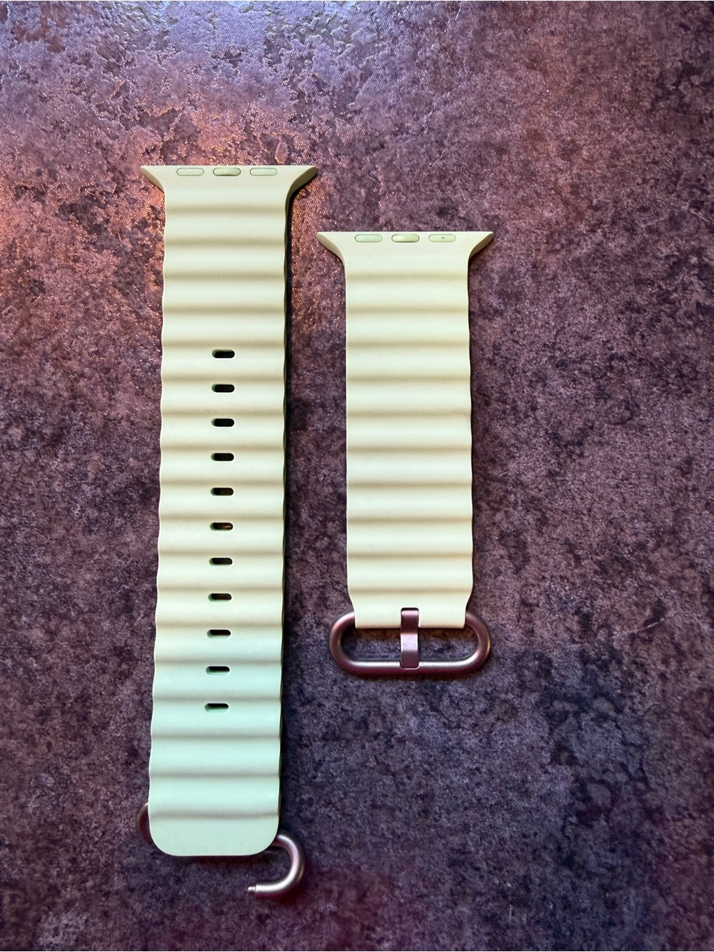 Genuine Apple 49mm Neon Green Ocean Band – Apple Watch Ultra 3